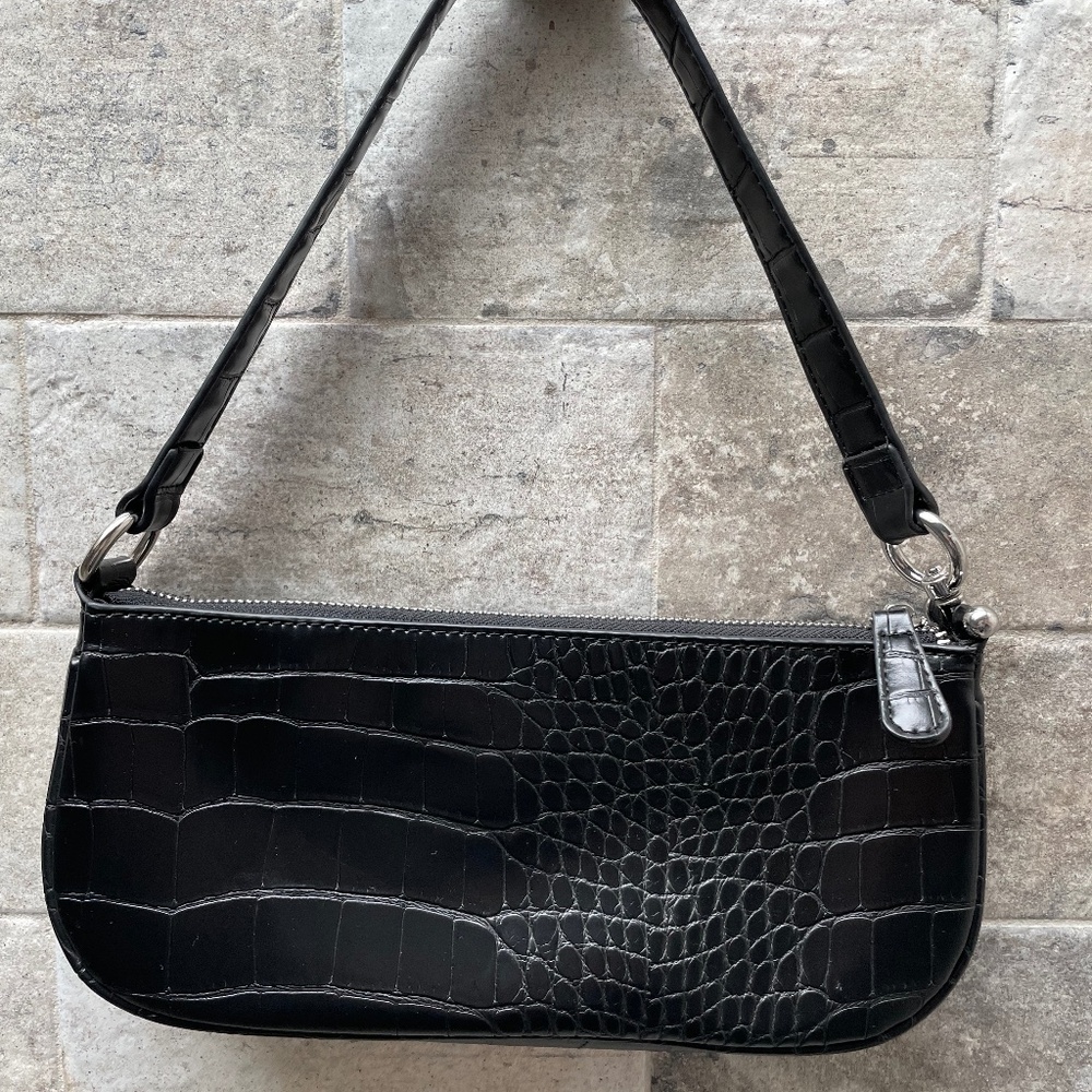 ❤️ URBAN OUTFITTERS BLACK BAGUETTE SHOULDER BAG PURSE